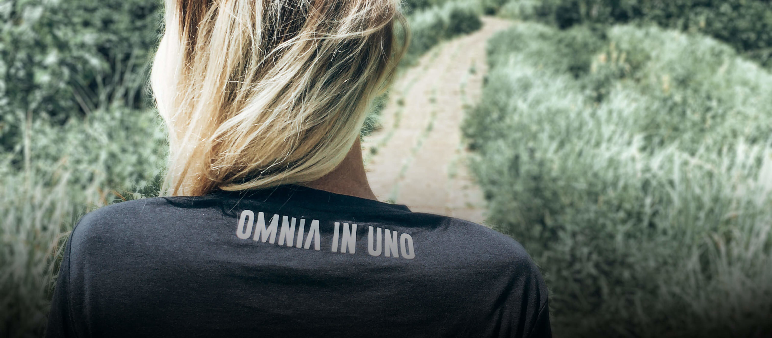 Dark grey T-shirt • OMNIA IN UNO Dark grey T-shirt • OMNIA IN UNO